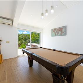 Luxury 5 Bedroom Beachfront Villa near Dubrovnik, Sleeps 11-12